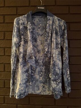 Blue Marbled Open-Front Women's Blouse
